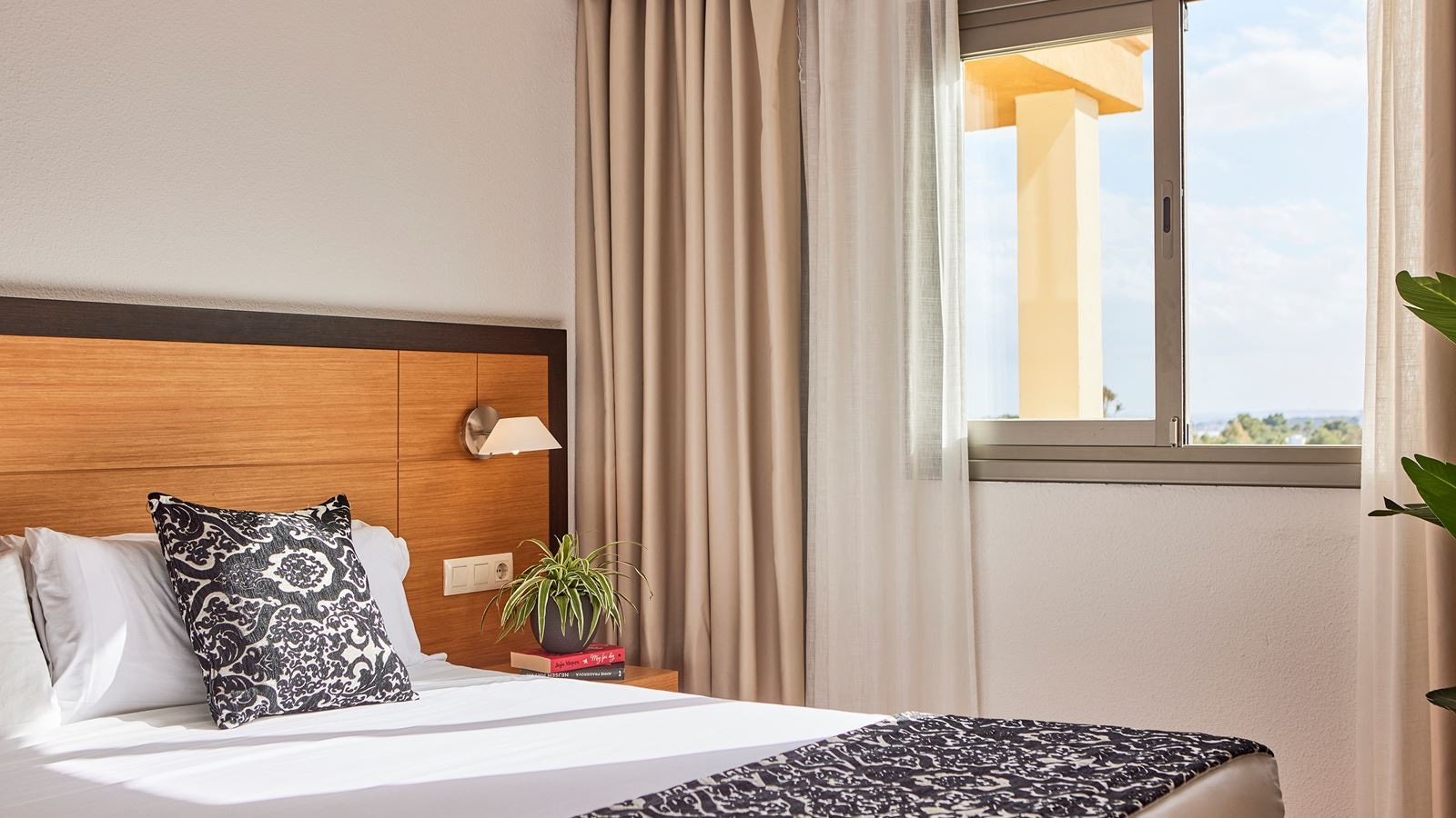 rooms-one-bedroom-suite