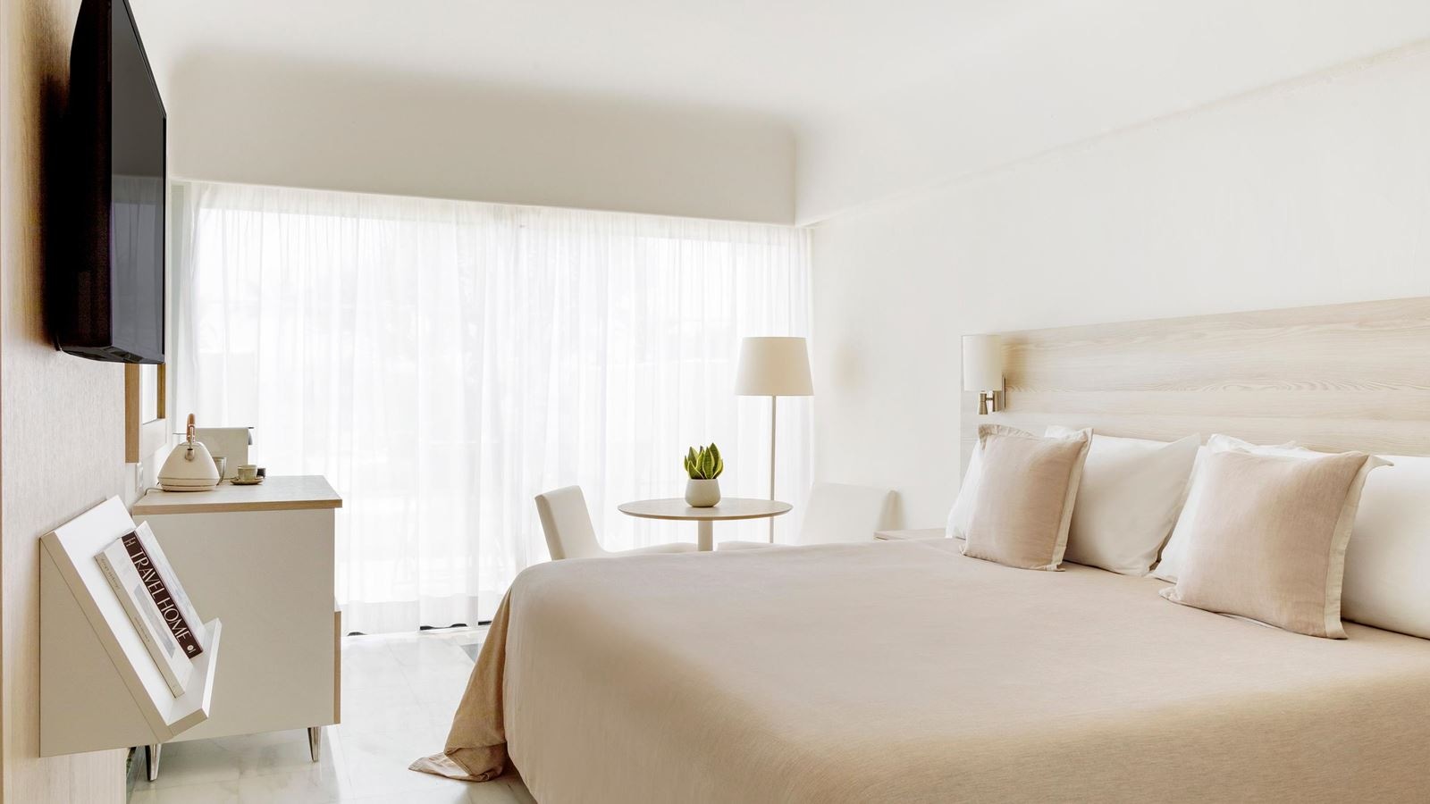 rooms-c2g--double-premium-resort-view