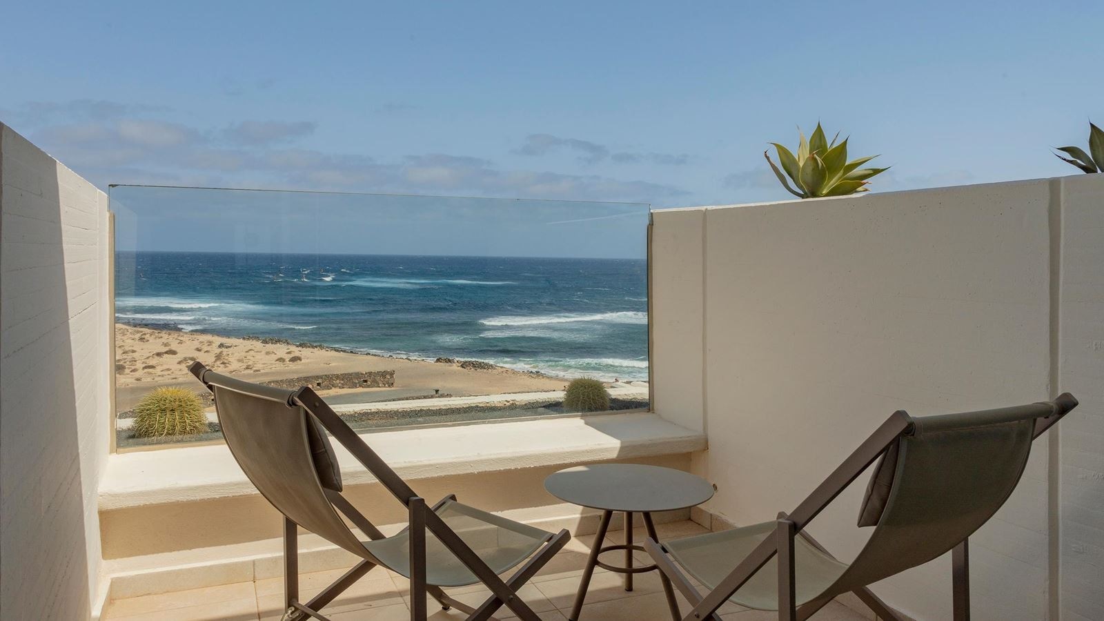 rooms-c2v--double-premium-ocean-front-balcony