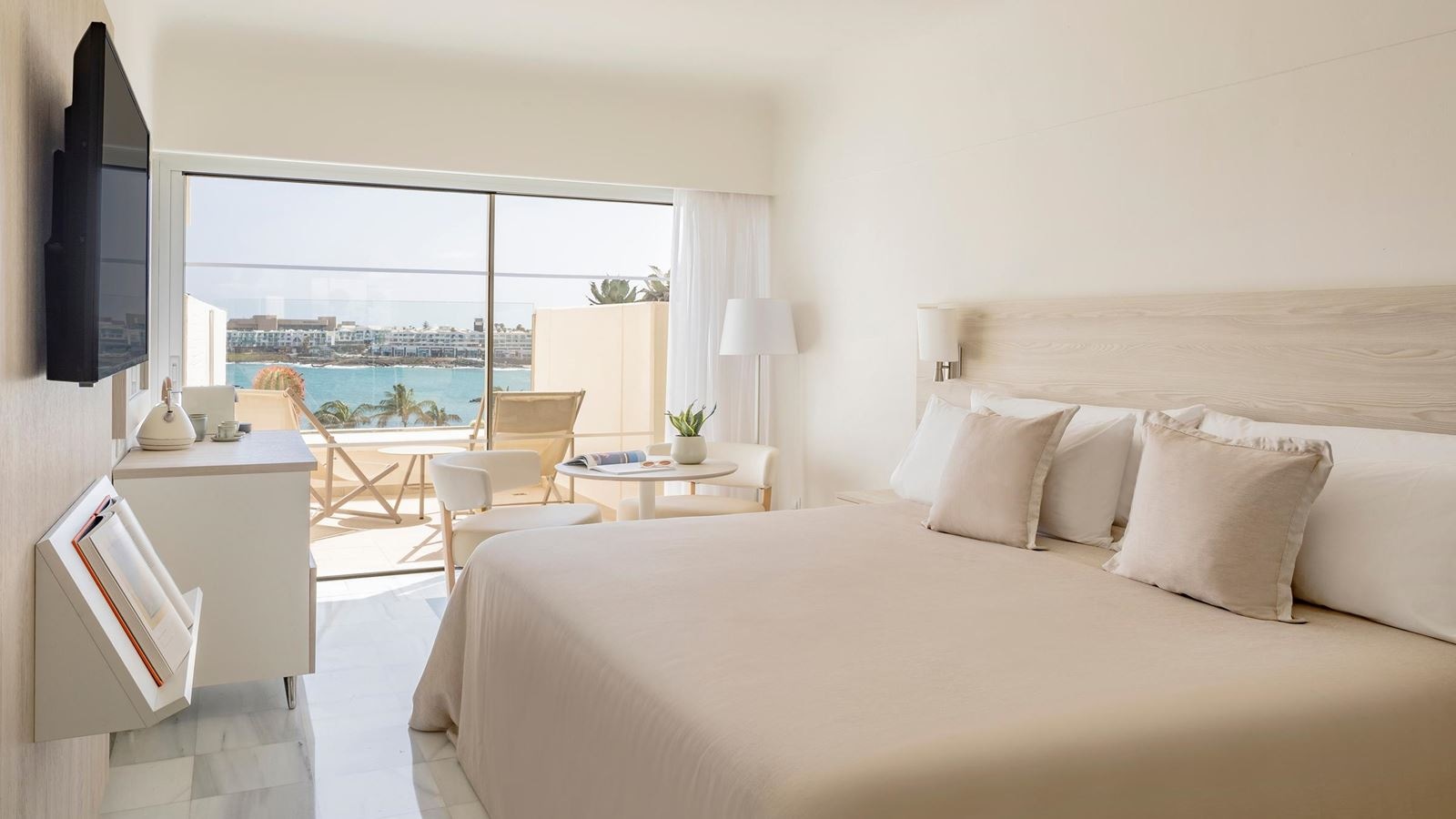 rooms-dos--double-premium-the-reserve-ocean-front