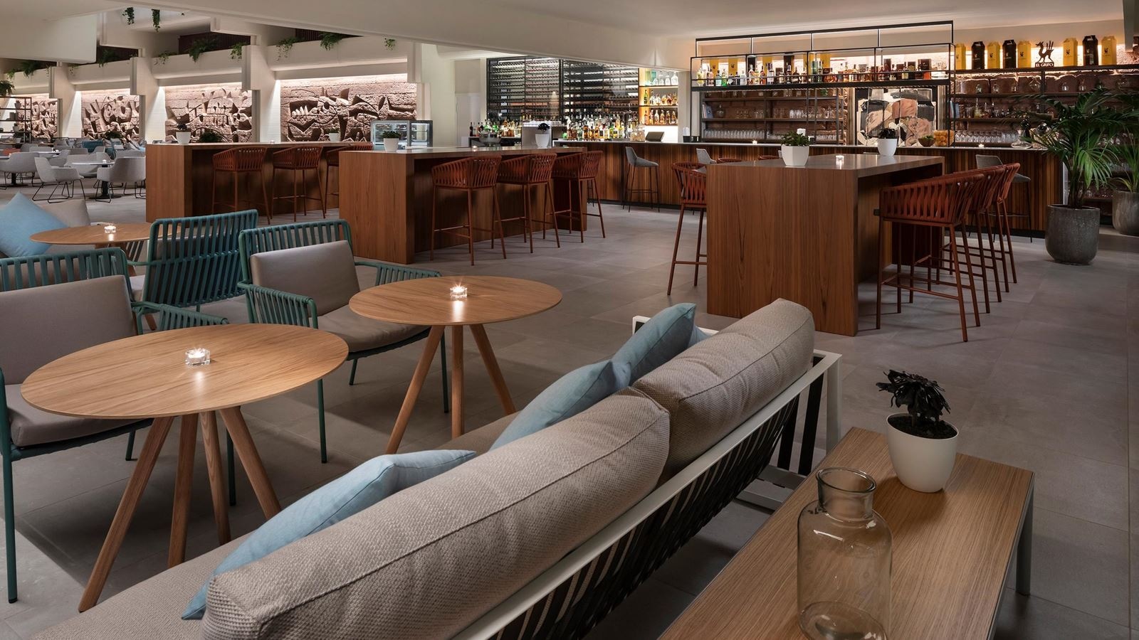 restaurants-ginger-lobby-bar