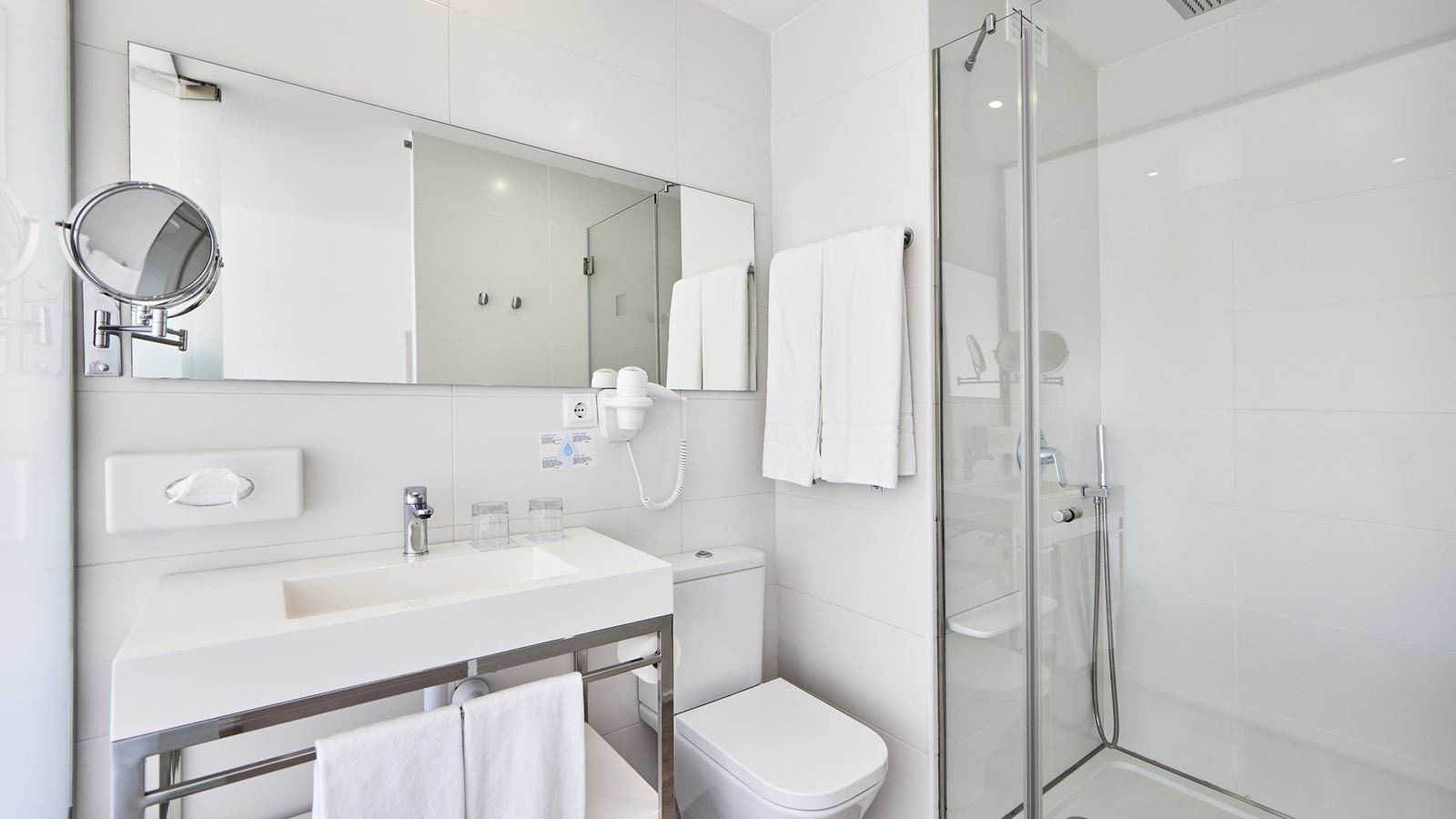 rooms-doble-balcony-or-terrace