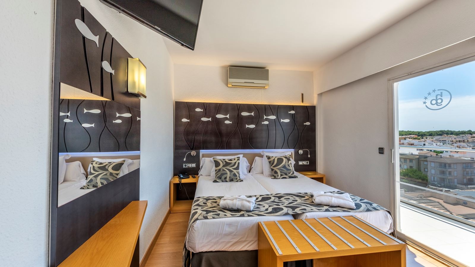 rooms-double-room-sea-view