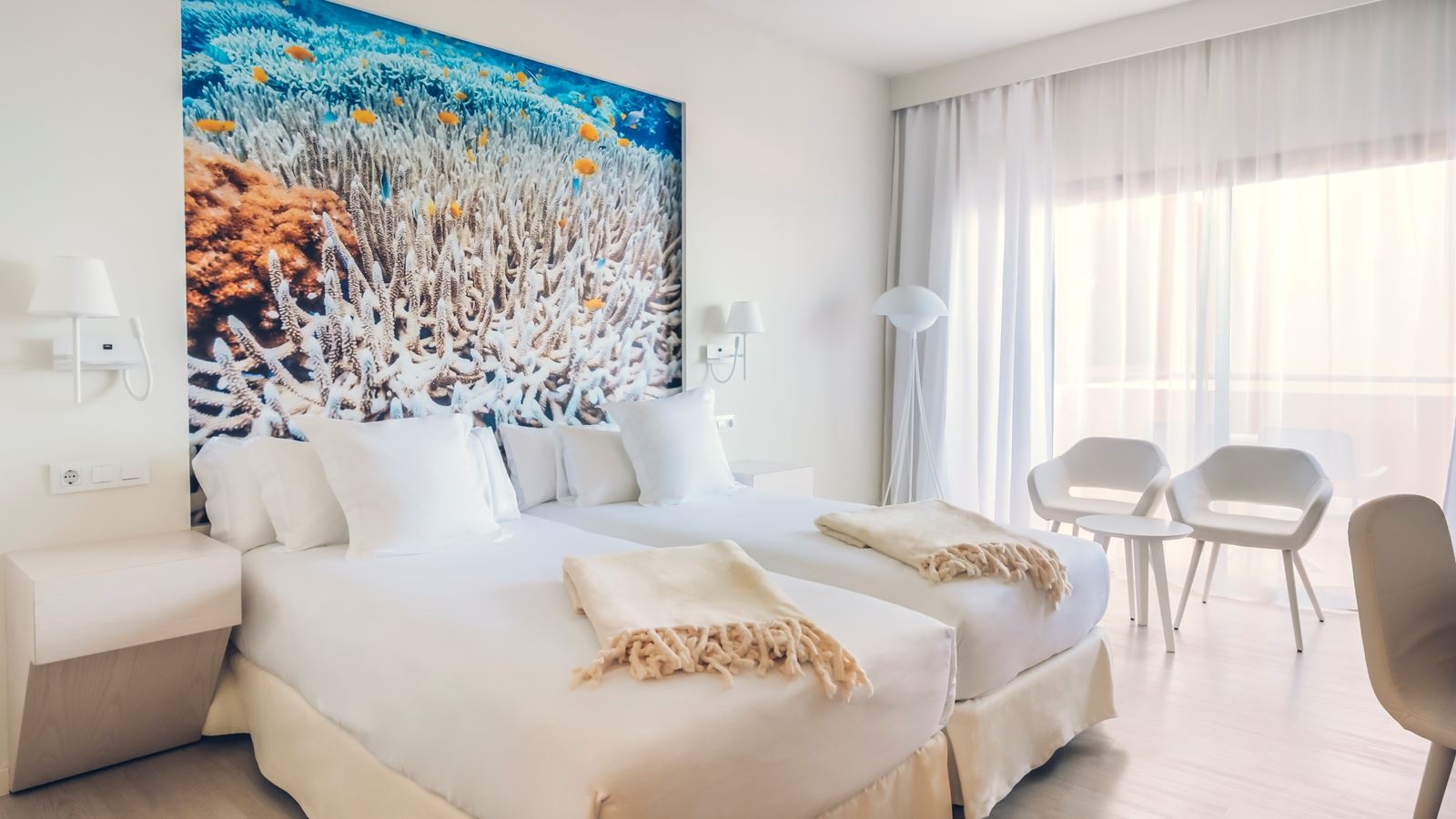 rooms-double-sea-view-priority-location