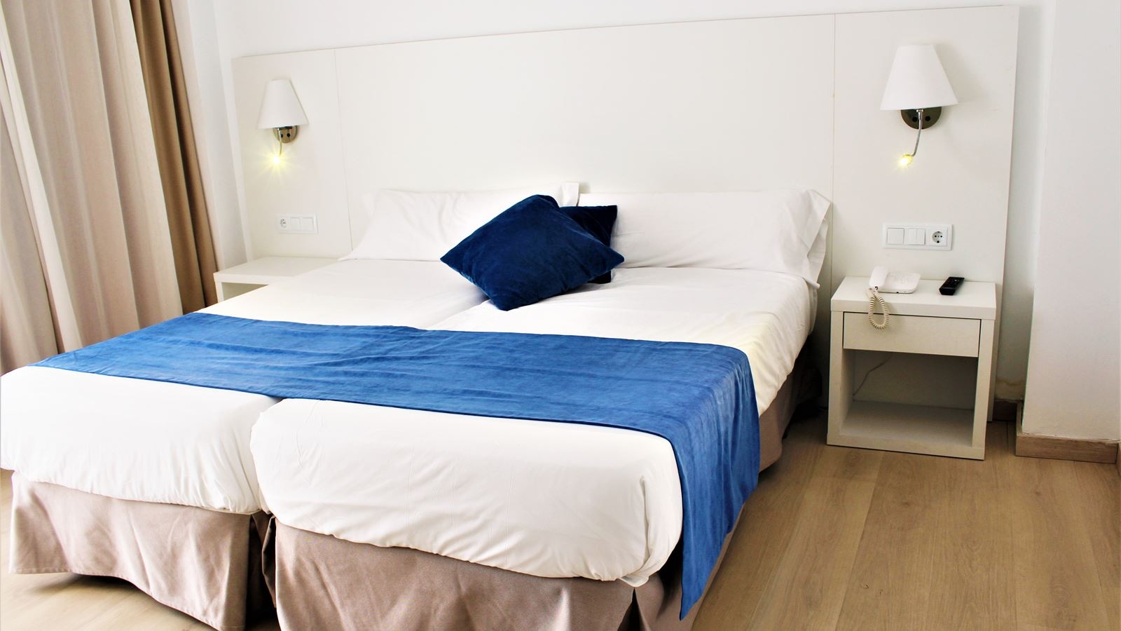 rooms-sz--twin-room-low-cost