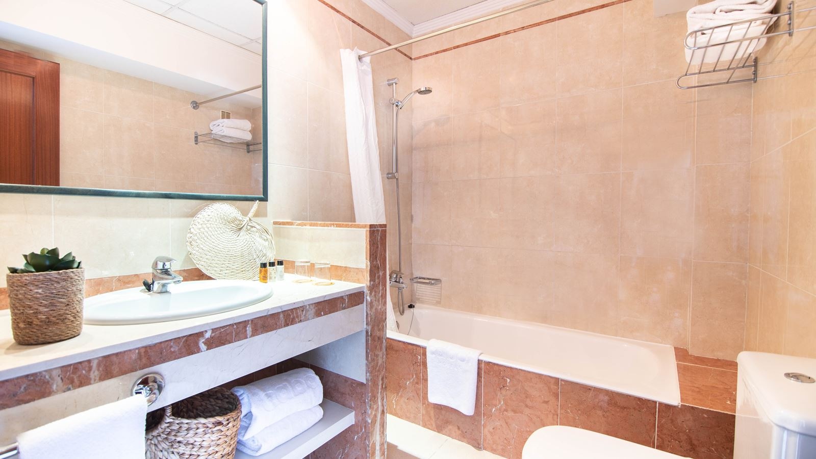 rooms-double-or-twin-economy