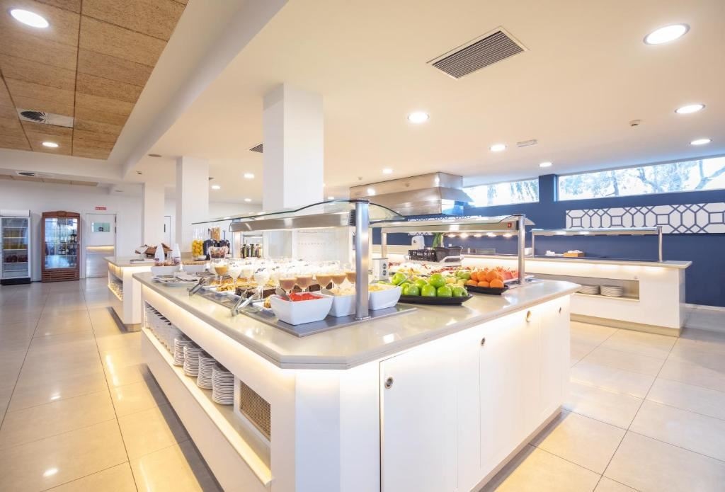 restaurants-breakfast-buffet