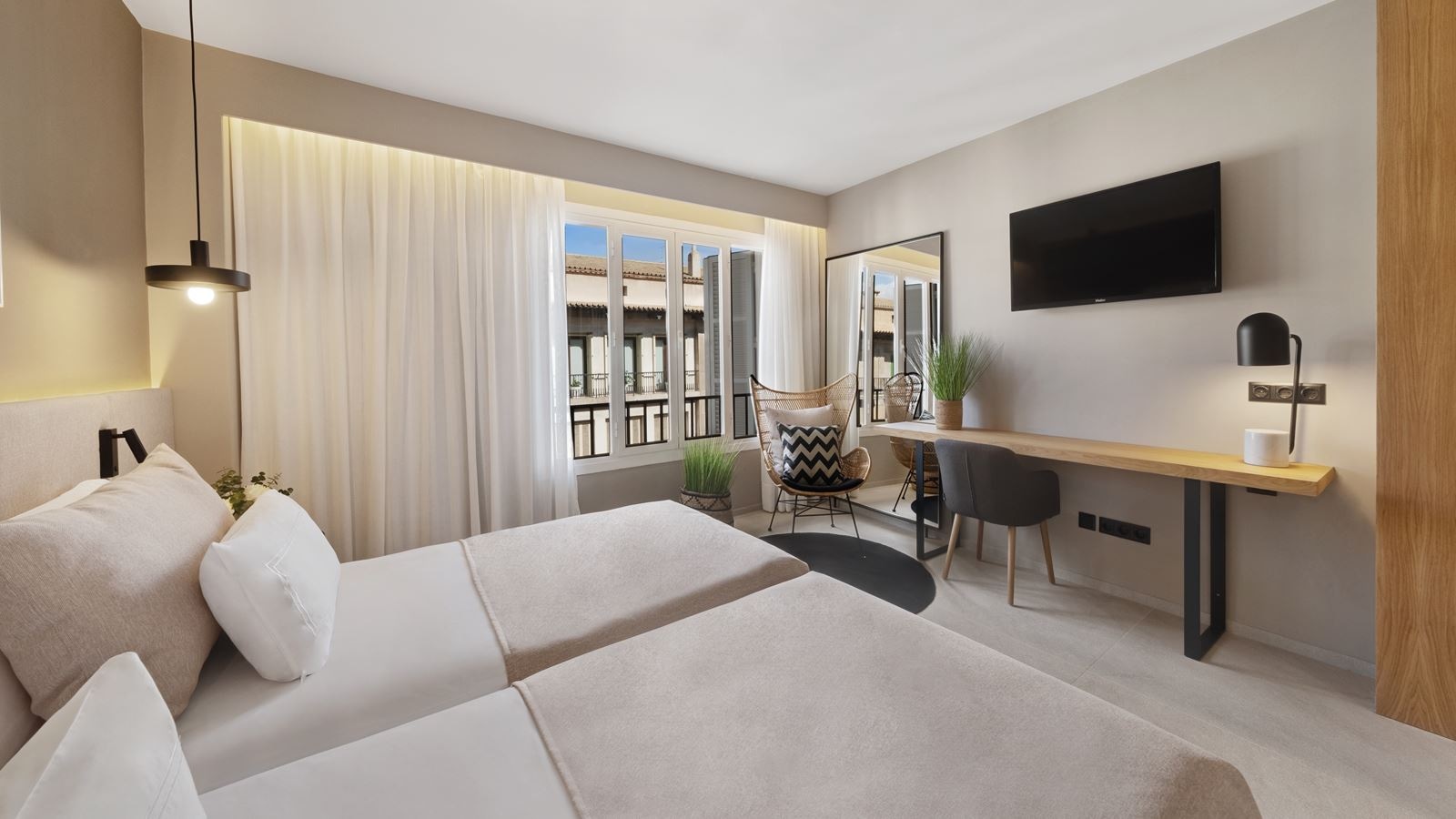 rooms-double-with-double-bed