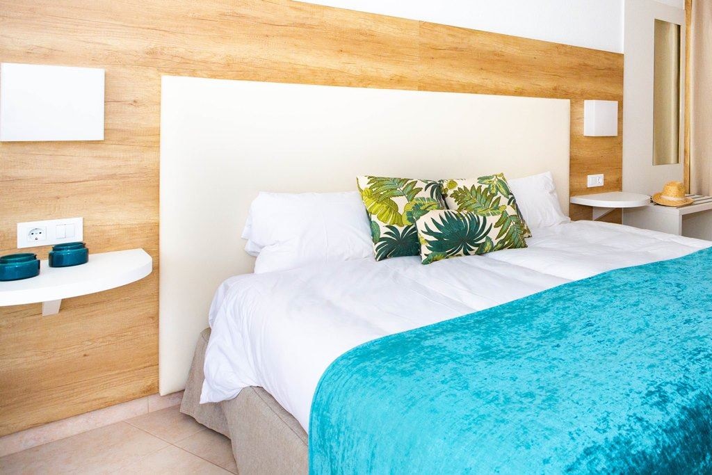 rooms-duplex-garden-or-pool-view-balcony-or-terrace