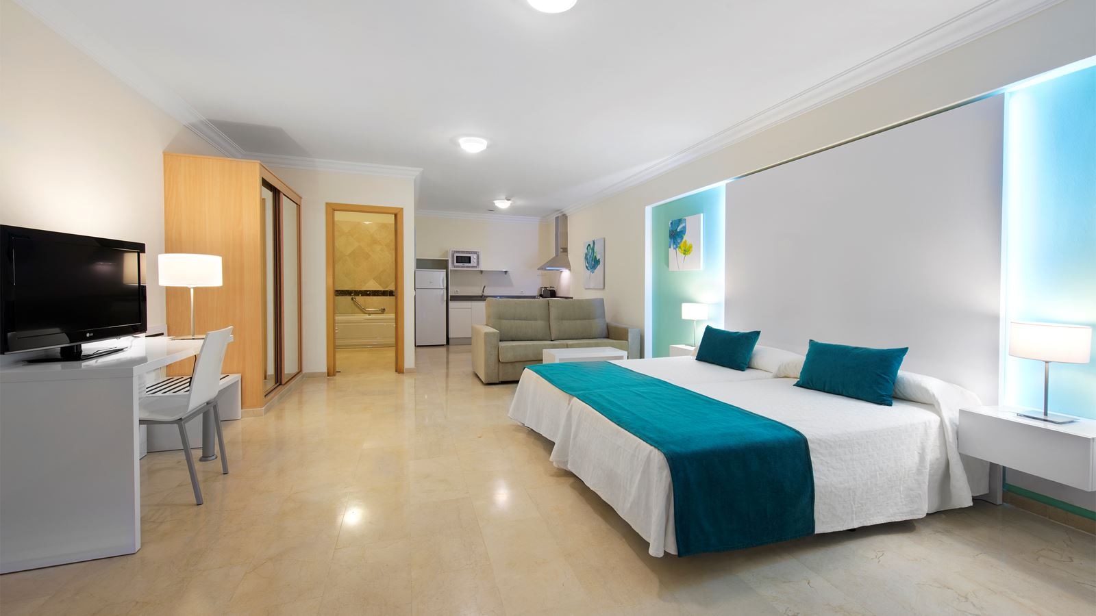 rooms-standard-studio-balcony-or-terrace