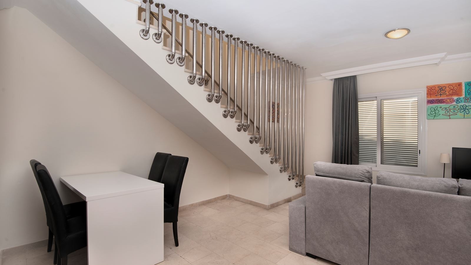 rooms-3-bedroom-standard-apartment-balcony-or-terrace