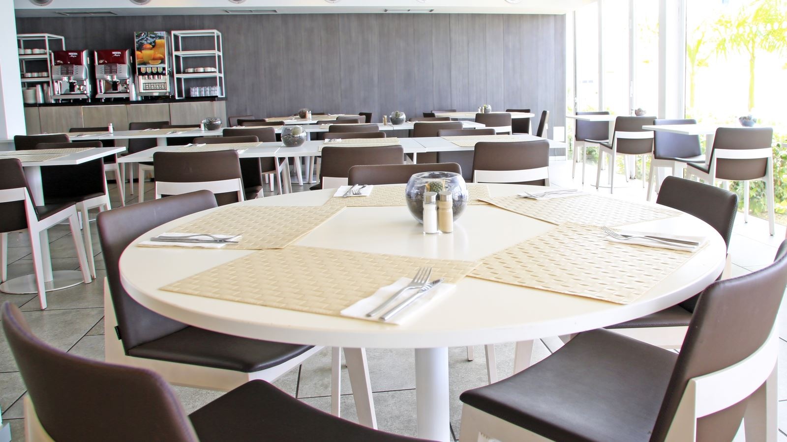 restaurants-beach-lounge