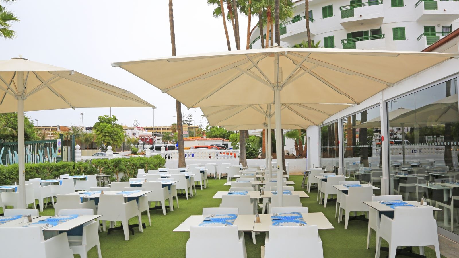 restaurants-beach-lounge