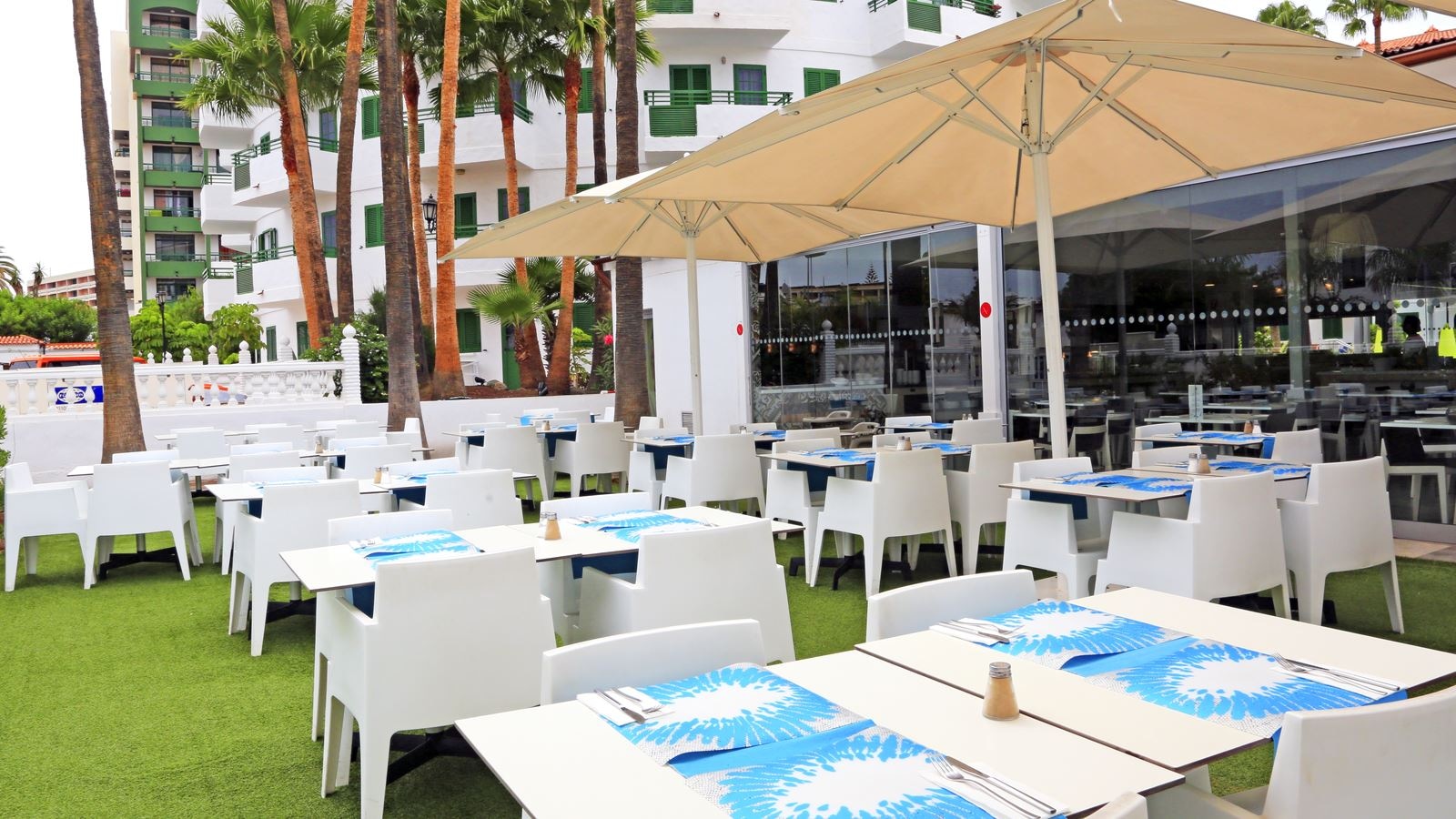 restaurants-beach-lounge