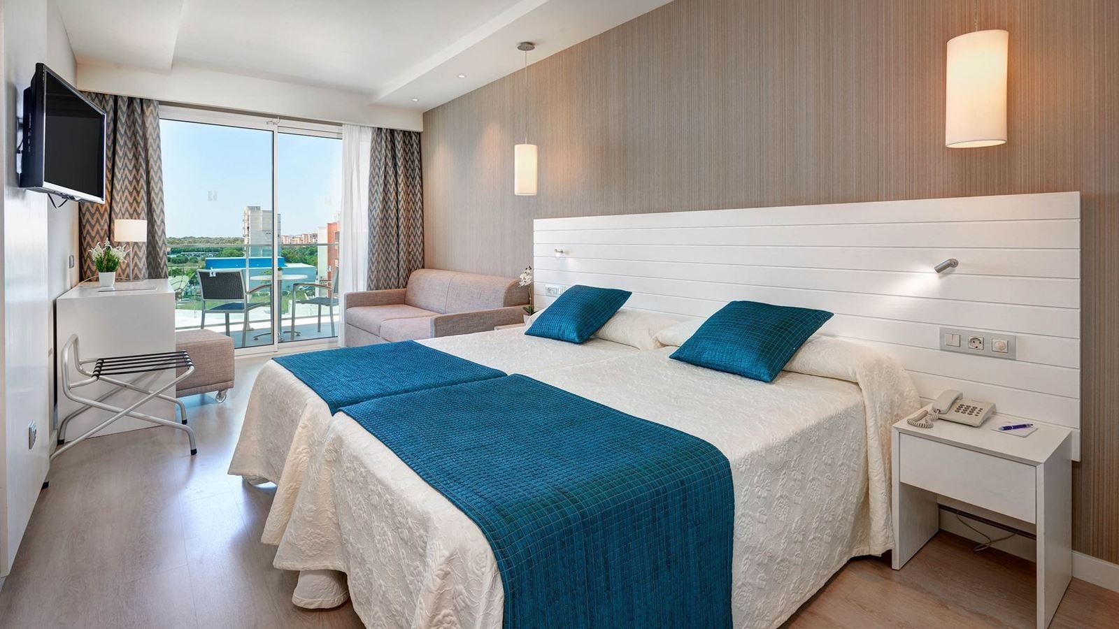 rooms-double-standard