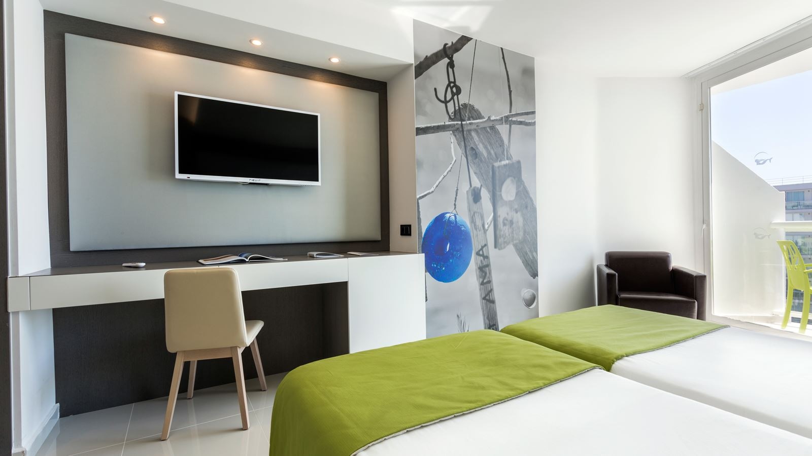 rooms-dj-joy-double-room-with-balcony