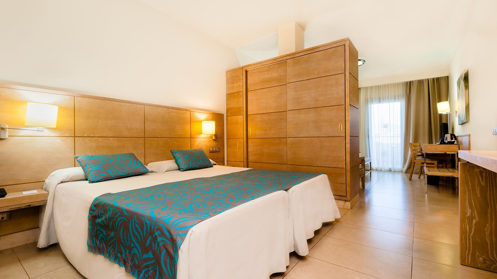 rooms-junior-suite-sea-view
