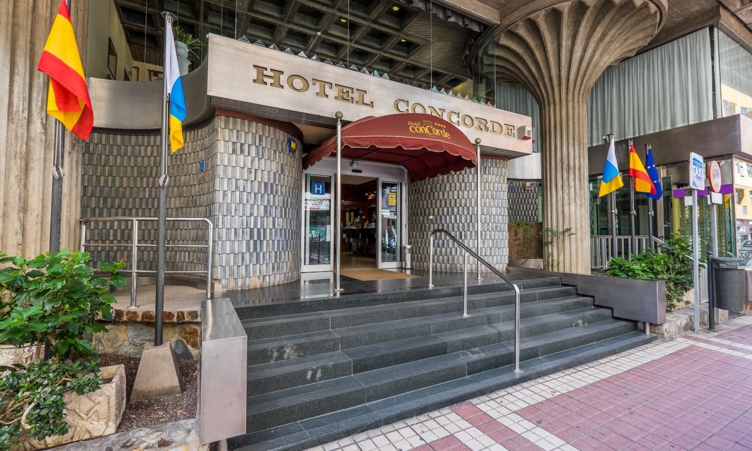 general-main-building