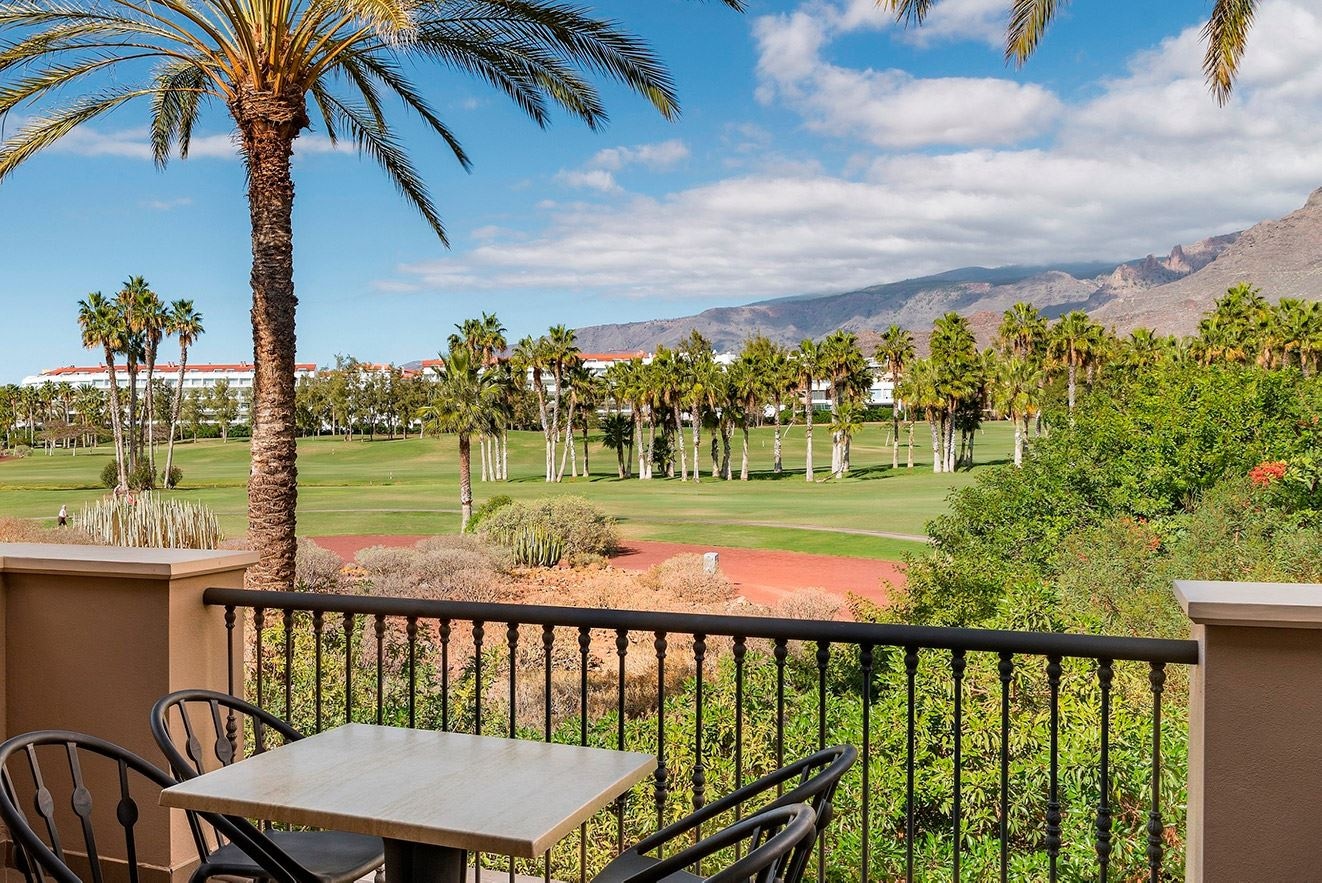 rooms-golf-view-suite-balcony-or-terrace