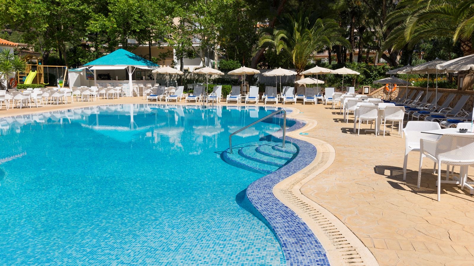 pools-outdoor-pool