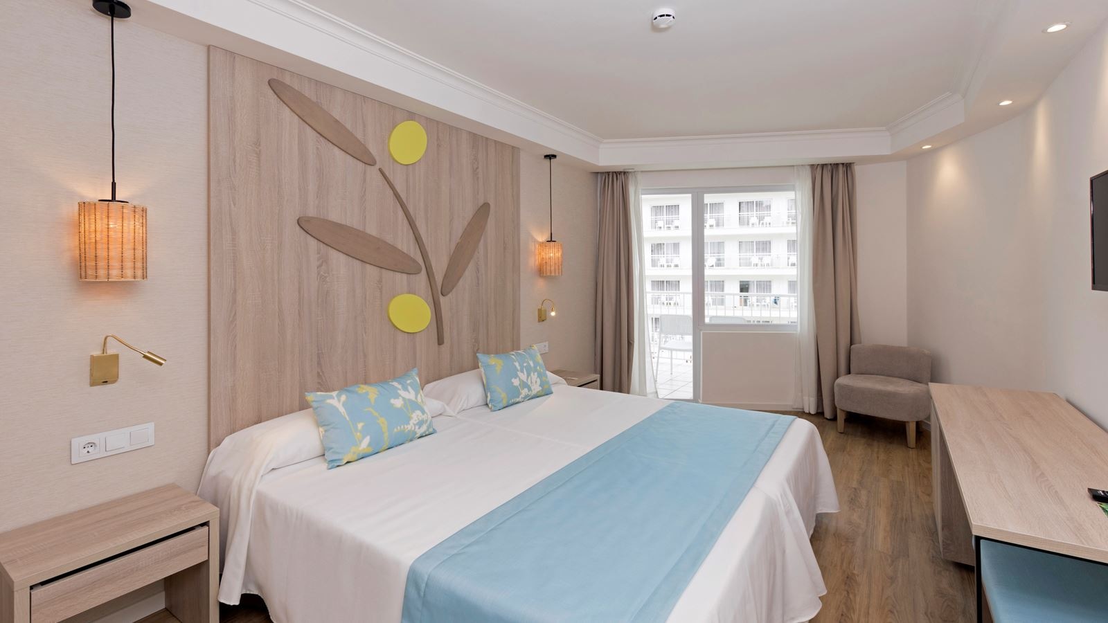 rooms-double-room