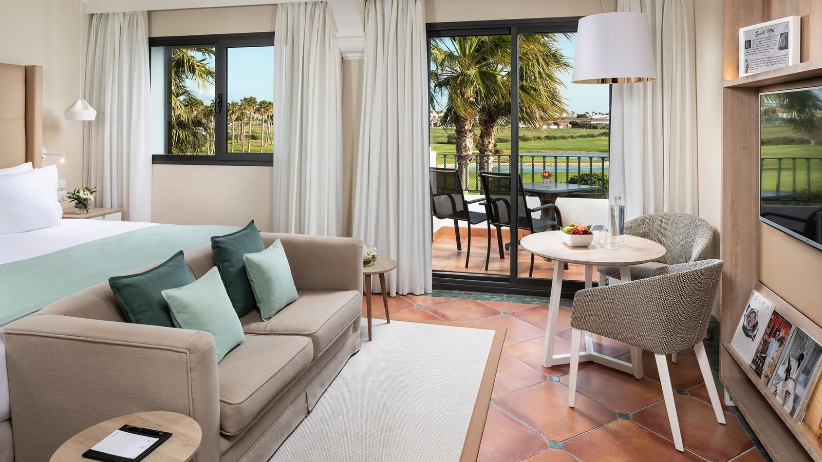 rooms-double-premium-room-golf-view-balcony-or-terrace