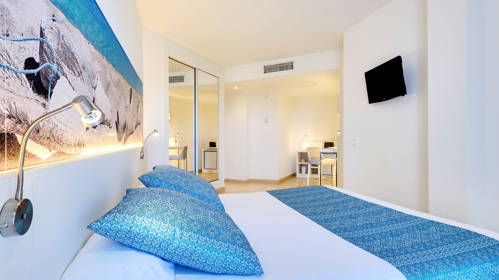 rooms-double-balcony-or-terrace