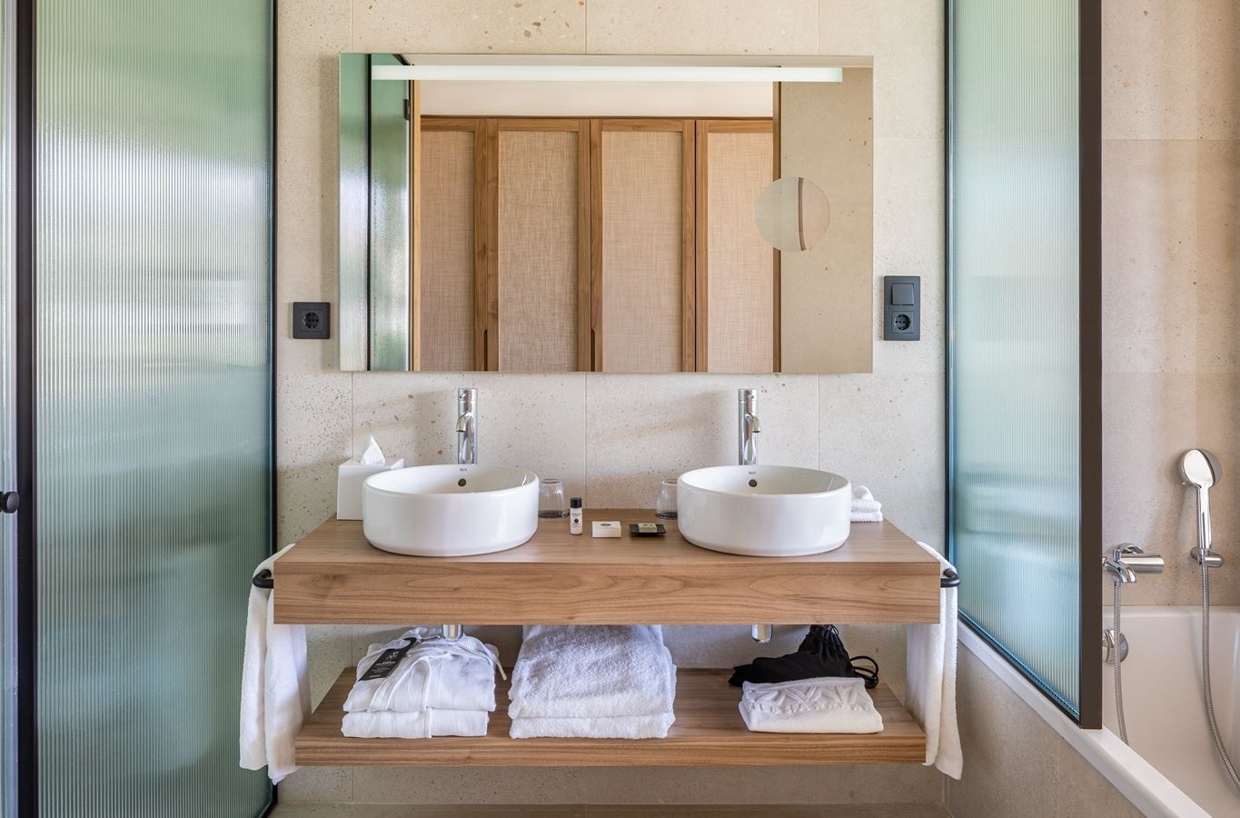 rooms-pool-penthouse-suite