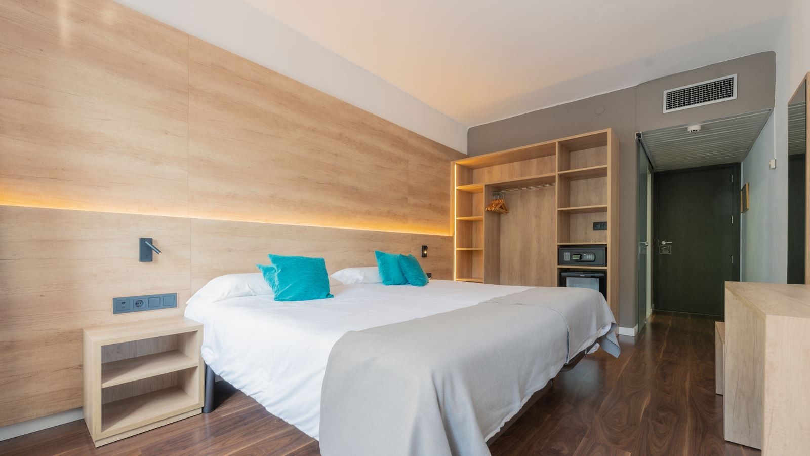 rooms-double-superior-room