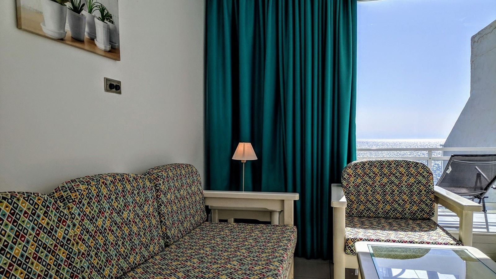 rooms-1-bedroom-confort-apartment-sea-view-balcony-or-terrace