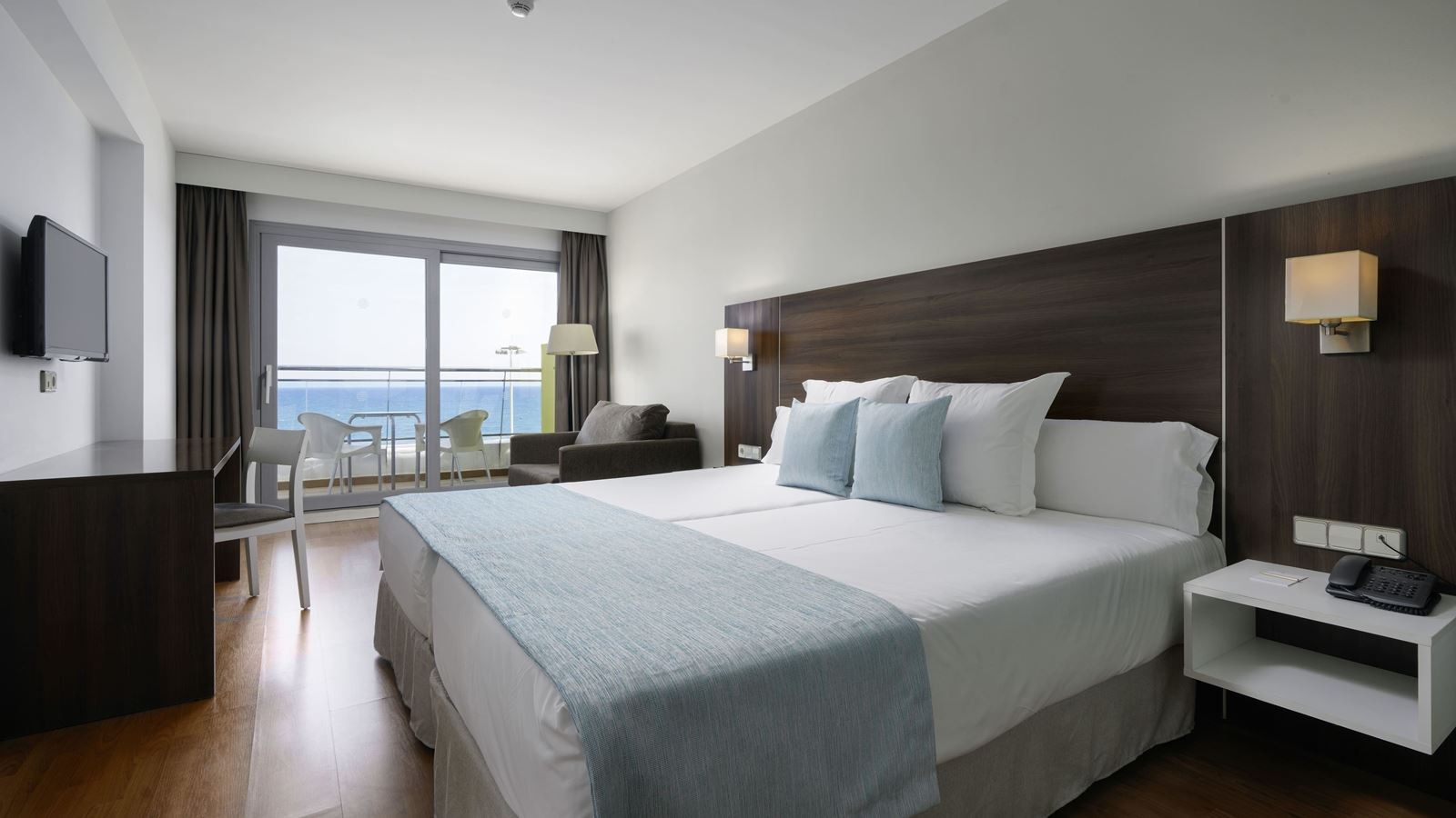 rooms-double-superior-room-sea-view