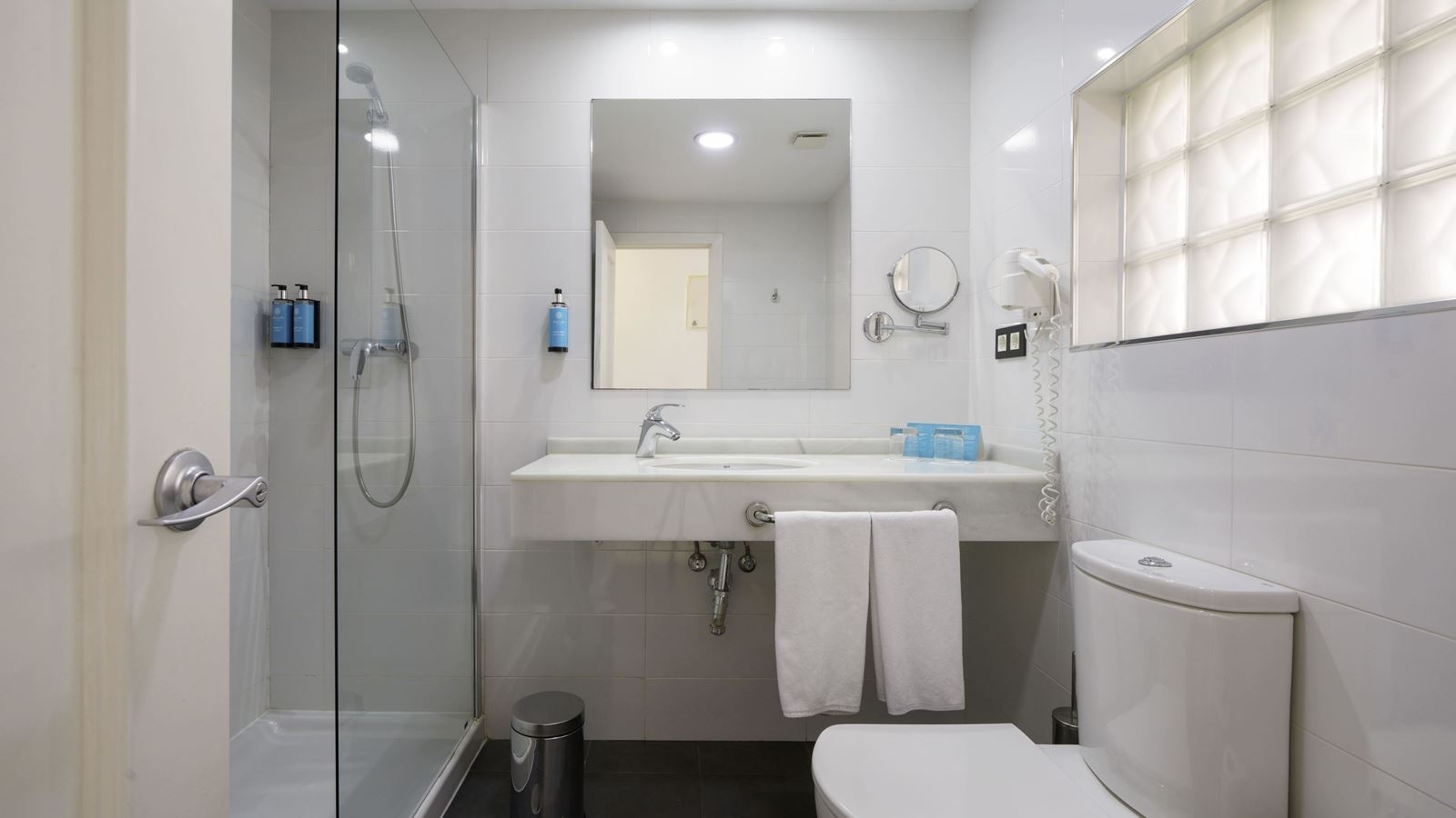 rooms-double-room-sea-view-balcony-or-terrace