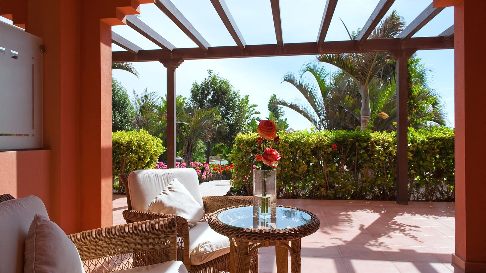 rooms-family-premium-garden-view-balcony-or-terrace