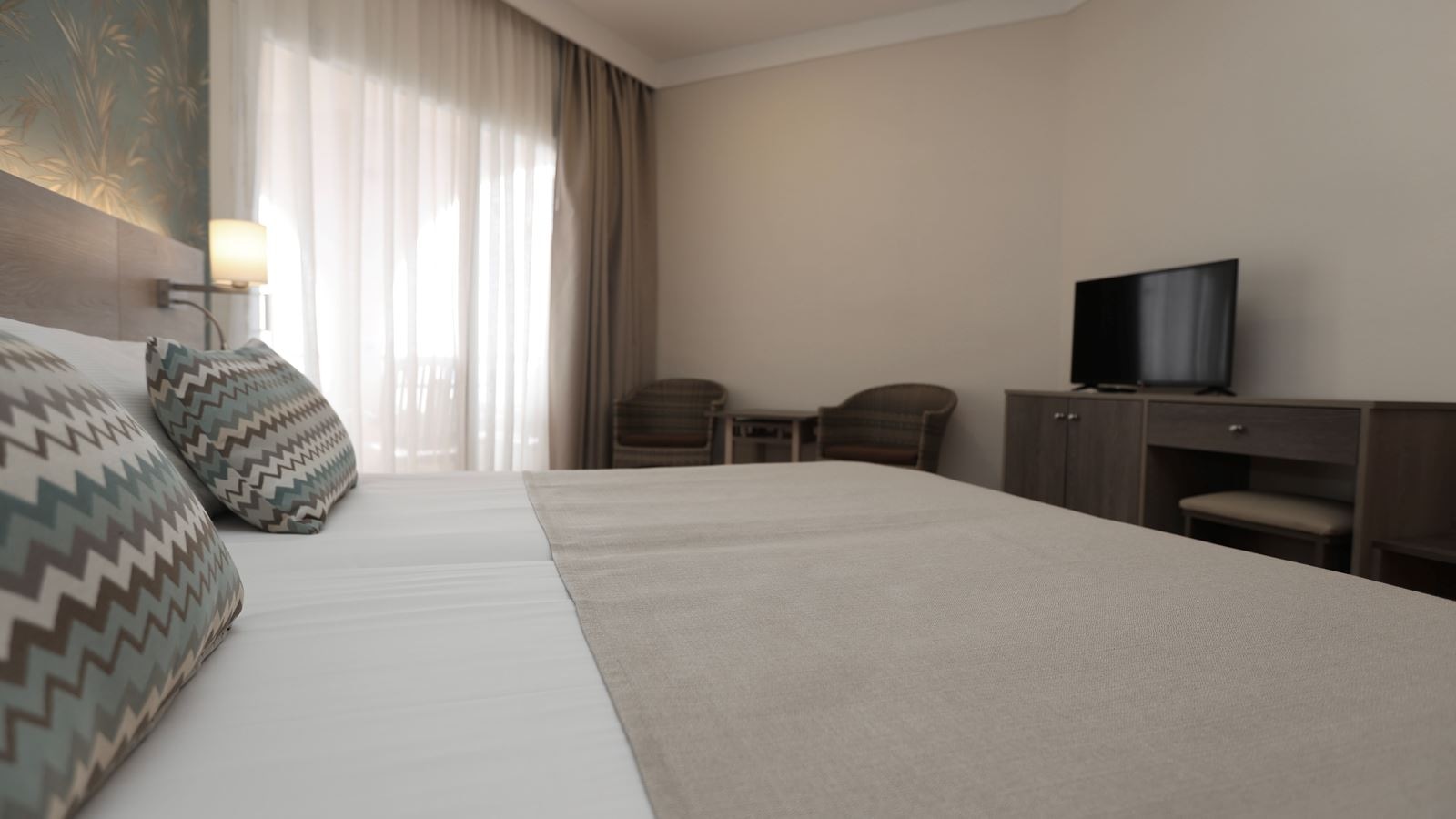 rooms-double-standard-room-sea-view-with-balcony-or-terrace