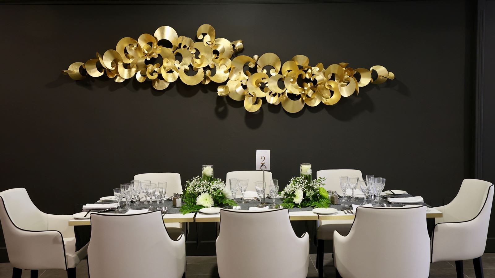 restaurants-restaurant