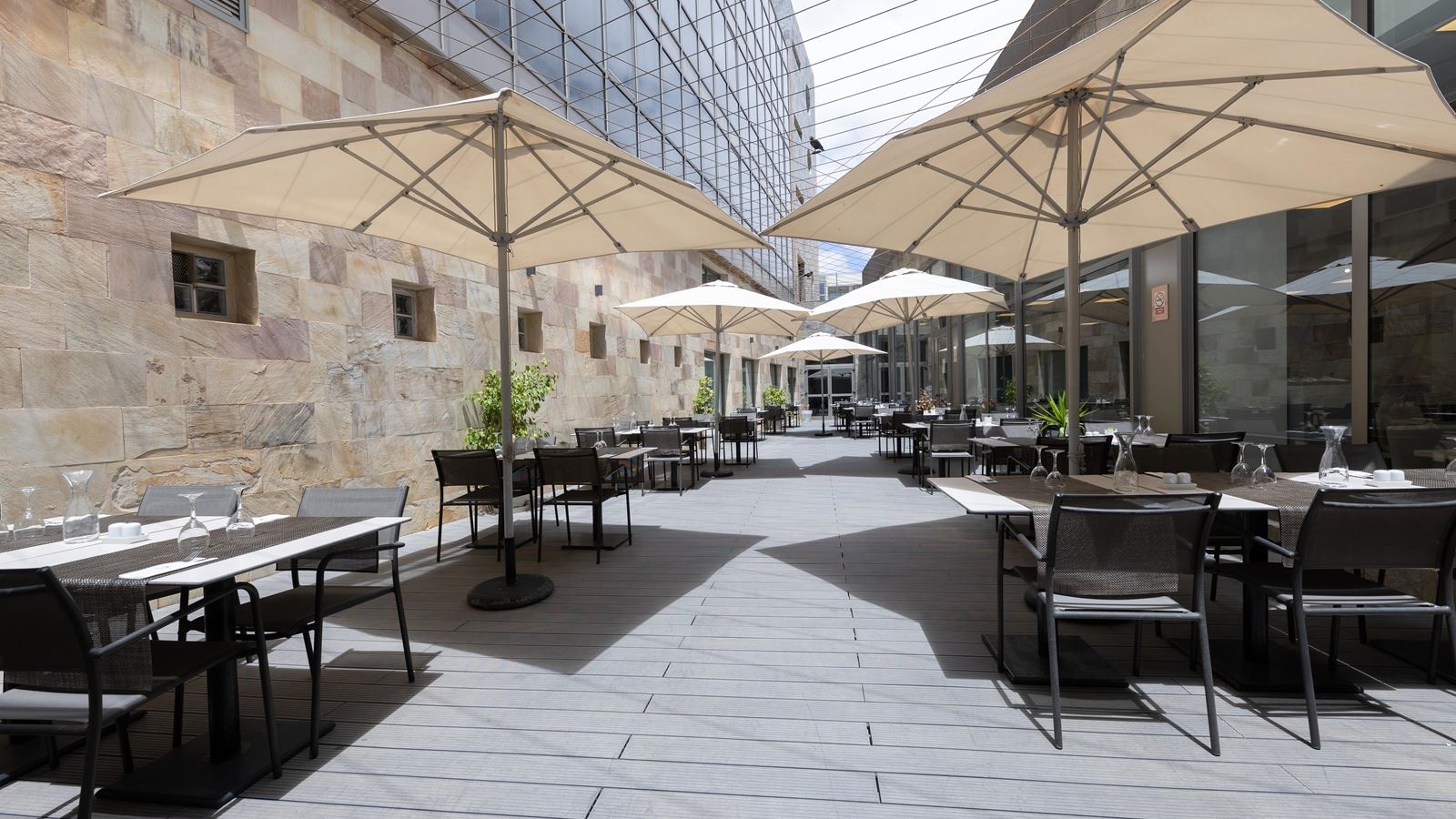 restaurants-restaurants