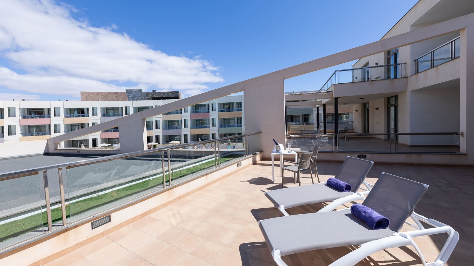 rooms-suite-superior-with-terrace