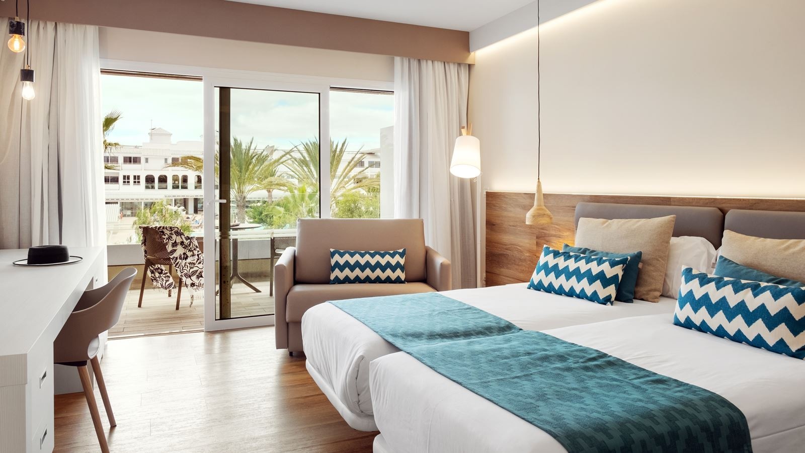 rooms-junior-suite-superior