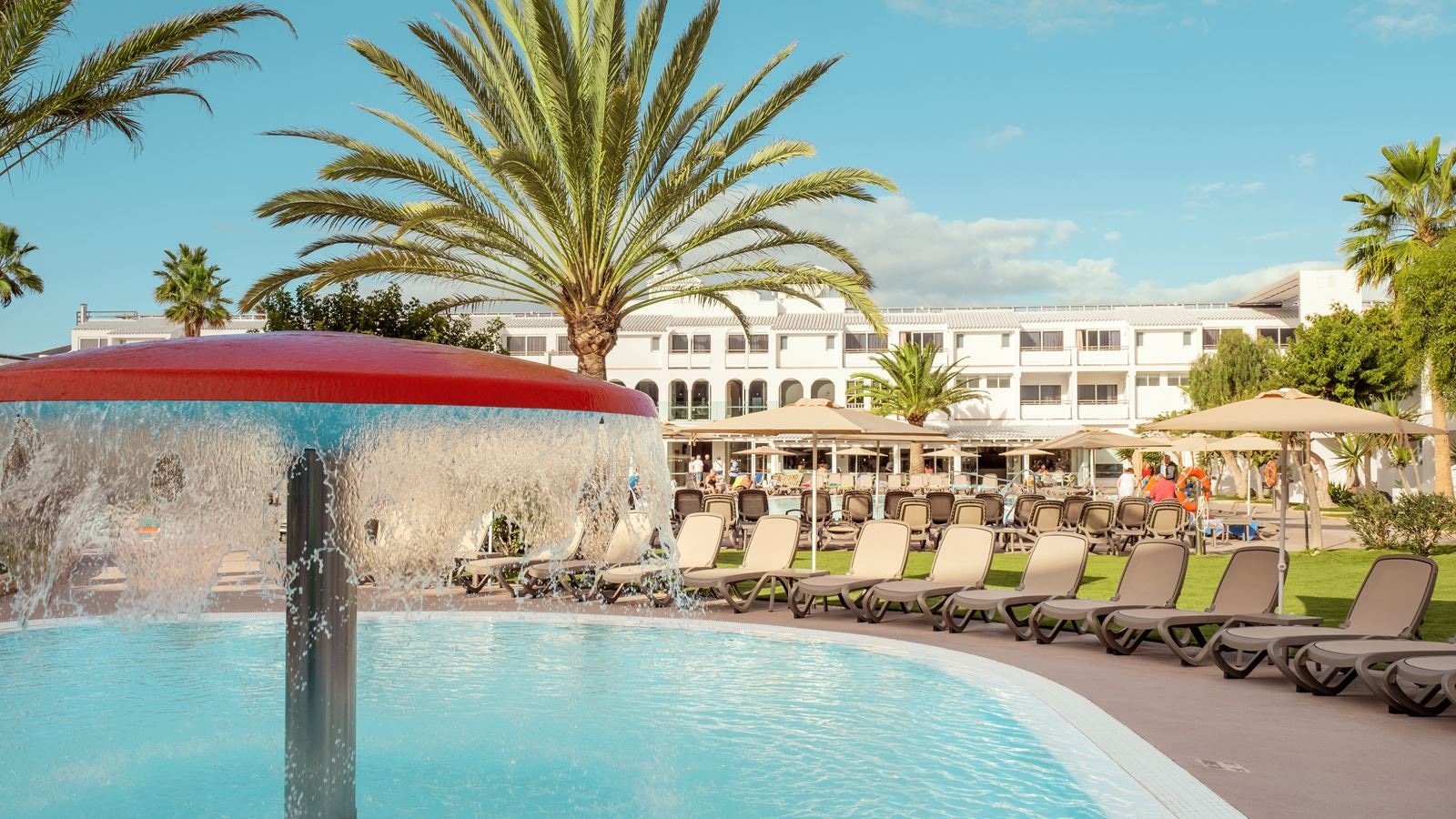 pools-outdoor-childrens-pool