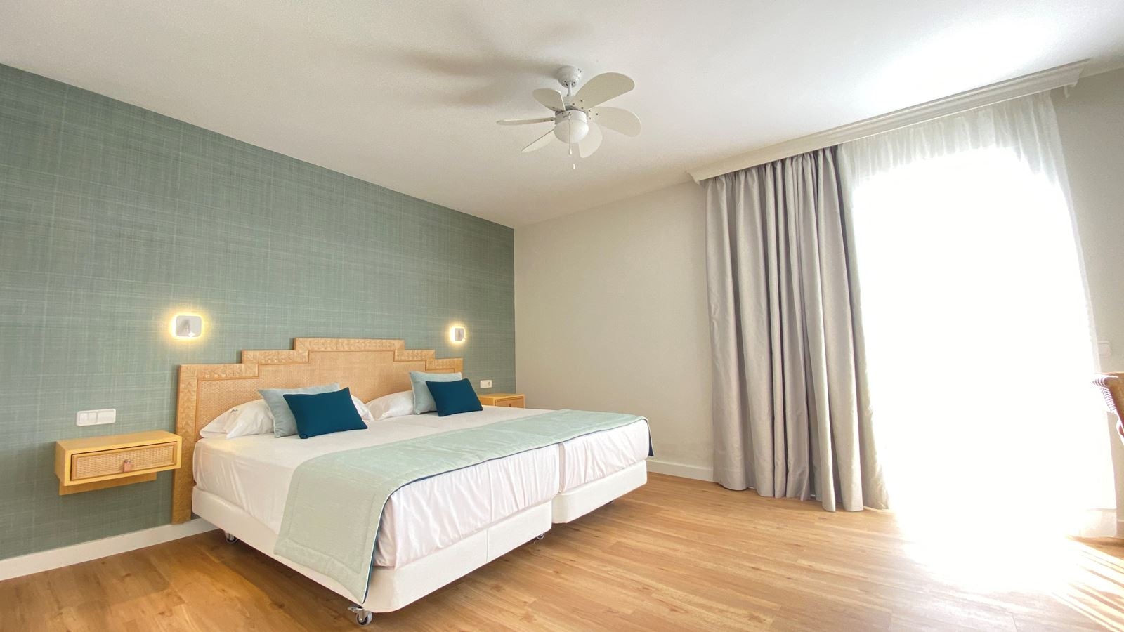 rooms-suite-2-bedrooms-seaview--sui-sv