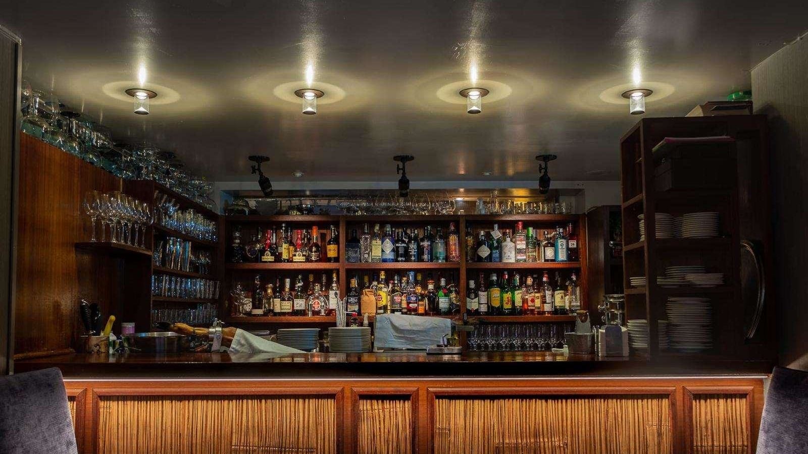 restaurants-restaurants