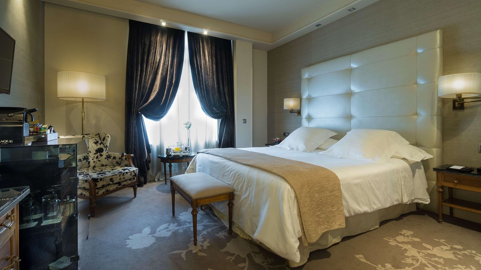 rooms-single-superior-with-terrace