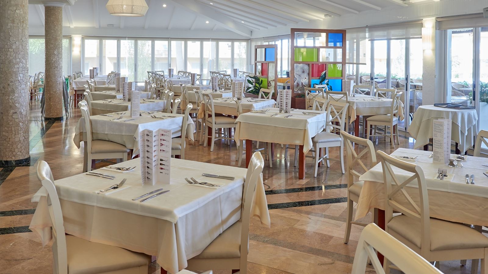 restaurants-buffet-restaurant