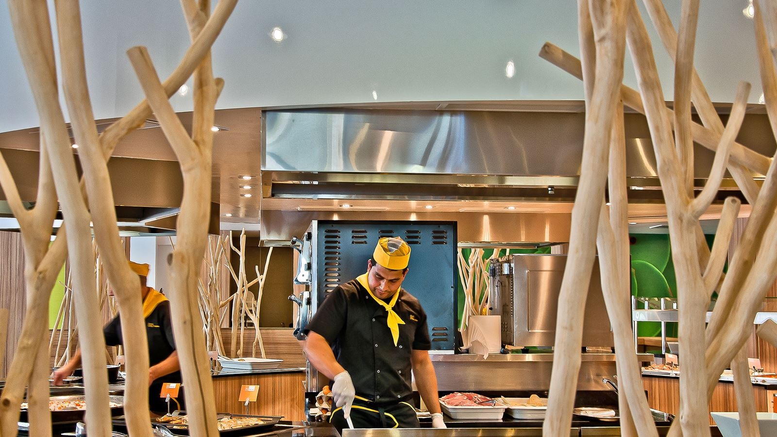 restaurants-restaurant