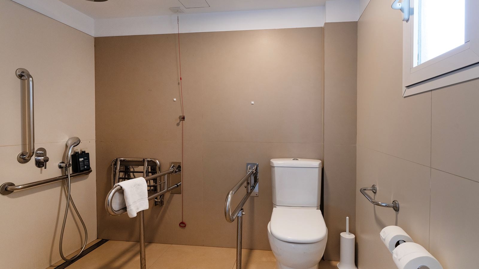 rooms-ds-twin-superior-room-balcony-or-terrace