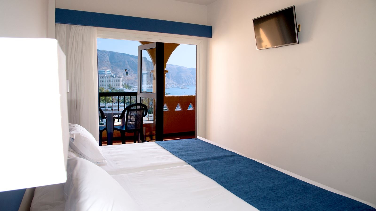 rooms-double-superior-balcony-or-terrace