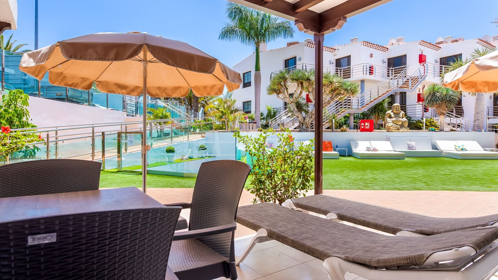 rooms-1-bedroom-apartment-with-terrace