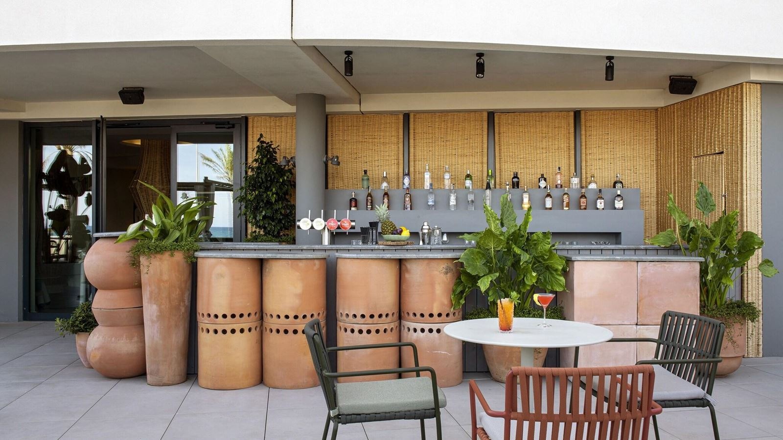 restaurants-restaurants