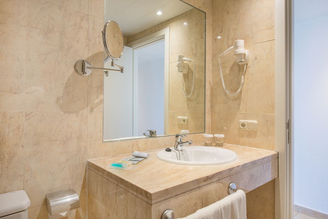 rooms-apartment-side-sea-view-superior-a-b