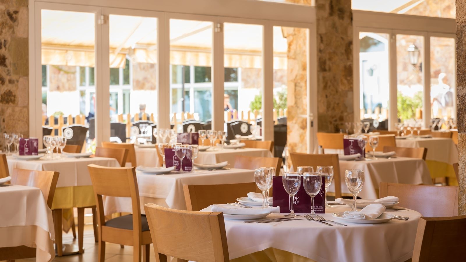 restaurants-main-restaurant